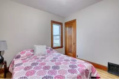 2338 S 98th St, West Allis, WI 53227 - Photo 21