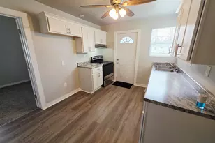 4868 N 52nd St, Milwaukee, WI 53218 - Photo 9