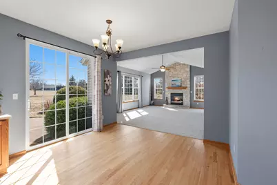 810  Black Squirrel Ct, Richfield, WI 53033 - Photo 7