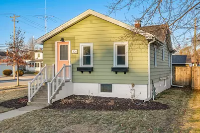 326  9th Ave, Onalaska, WI 54650 - Photo 1