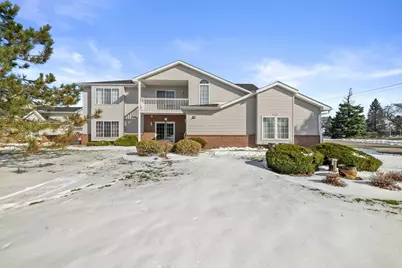1250  Village Centre Dr #2, Somers, WI 53144 - Photo 3