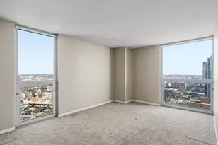 1660 N Prospect Ave, Milwaukee, WI 53202 - Photo 19