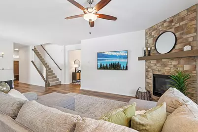 532  Wild Oak Rd, Hartland, WI 53029 - Photo 9