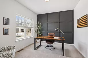 532 Wild Oak Rd, Hartland, WI 53029 - Photo 7