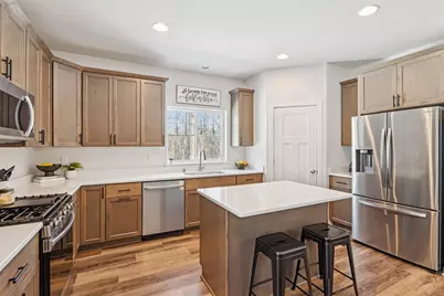 532  Wild Oak Rd, Hartland, WI 53029 - Photo 5