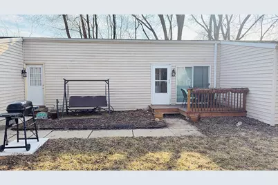 12430  Timber Ridge Dr, Pleasant Prairie, WI 53158 - Photo 13