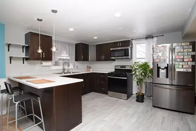 12430  Timber Ridge Dr, Pleasant Prairie, WI 53158 - Photo 1