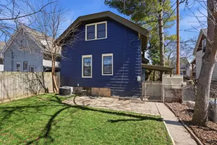 3421 N Fratney St, Milwaukee, WI 53212 - Photo 45