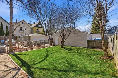 3421 N Fratney St, Milwaukee, WI 53212 - Photo 43