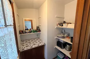 2239 S 73rd St, West Allis, WI 53219 - Photo 9