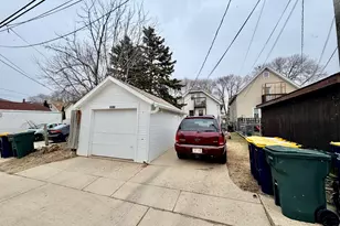 2239 S 73rd St, West Allis, WI 53219 - Photo 7