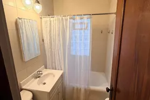 2239 S 73rd St, West Allis, WI 53219 - Photo 17