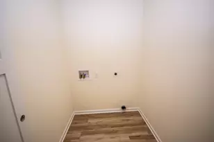 1334 Legion Cir, West Bend, WI 53090 - Photo 9