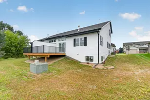 1334 Legion Cir, West Bend, WI 53090 - Photo 17