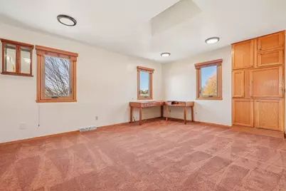 8603 S Melrose Dr, Oak Creek, WI 53154 - Photo 19