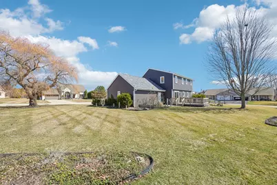 8603 S Melrose Dr, Oak Creek, WI 53154 - Photo 35