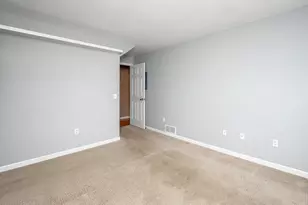 N16W26587 E Fieldhack Dr, Pewaukee, WI 53072 - Photo 19