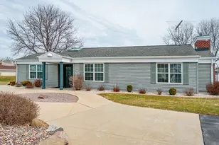 N16W26587 E Fieldhack Dr, Pewaukee, WI 53072 - Photo 43