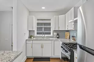 7007 N 41st St, Milwaukee, WI 53209 - Photo 15