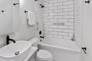 7007 N 41st St, Milwaukee, WI 53209 - Photo 21