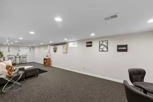 7007 N 41st St, Milwaukee, WI 53209 - Photo 23