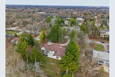 1635  Highland Dr, Elm Grove, WI 53122 - Photo 49