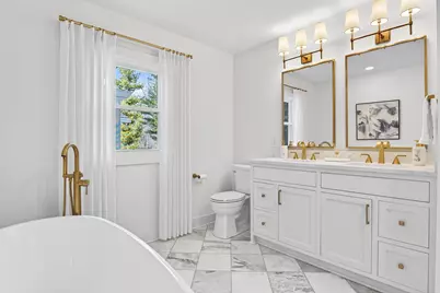 1635  Highland Dr, Elm Grove, WI 53122 - Photo 21