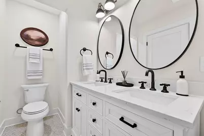 1635  Highland Dr, Elm Grove, WI 53122 - Photo 29