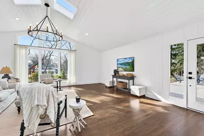 1635  Highland Dr, Elm Grove, WI 53122 - Photo 23