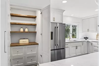 1635  Highland Dr, Elm Grove, WI 53122 - Photo 11