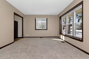 5760 N 32nd St, Milwaukee, WI 53209 - Photo 17