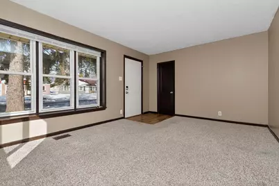 5760 N 32nd St, Milwaukee, WI 53209 - Photo 11