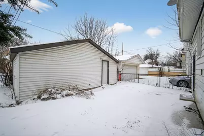 2927 N 40th St, Milwaukee, WI 53210 - Photo 5
