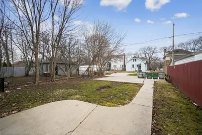 2446 N 49th St, Milwaukee, WI 53210 - Photo 3