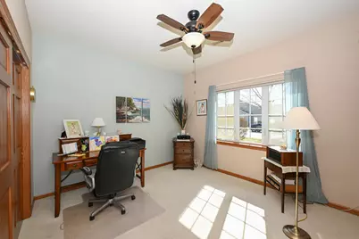 5347 S Butterfield Way, Greenfield, WI 53221 - Photo 19