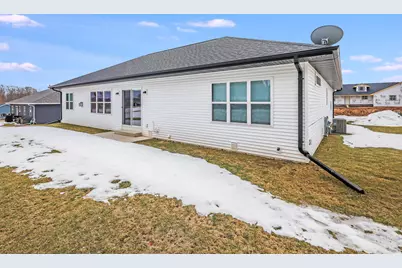 900  Moonbeam Ln, Francis Creek, WI 54214 - Photo 39