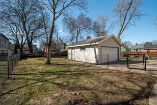 923 Beechwood Ave, Waukesha, WI 53186 - Photo 29