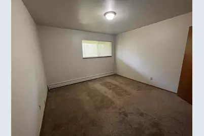 3809 S 35th St #3811, Greenfield, WI 53221 - Photo 7