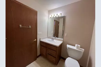 280 S Lar Ann St, Belgium, WI 53004 - Photo 9