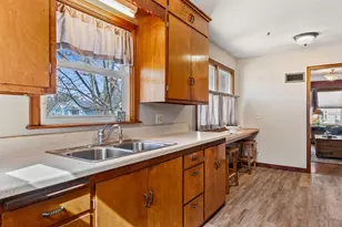 1830 Prospect St, La Crosse, WI 54603 - Photo 11