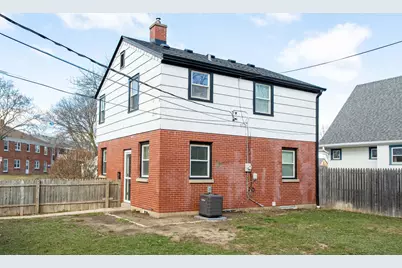 2750 N 61st St, Milwaukee, WI 53210 - Photo 39