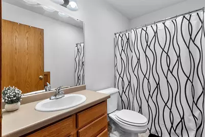 4508  Ridge Ct, Manitowoc, WI 54220 - Photo 23