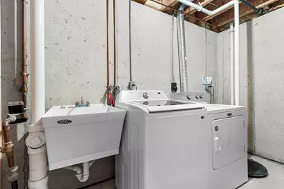 4508  Ridge Ct, Manitowoc, WI 54220 - Photo 27