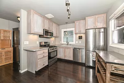 2834 S 57th St, Milwaukee, WI 53219 - Photo 9