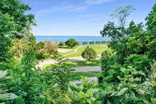 1028 E Juneau Ave, Milwaukee, WI 53202 - Photo 17