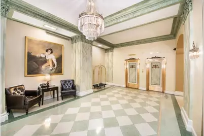 1028 E Juneau Ave #821, Milwaukee, WI 53202 - Photo 5