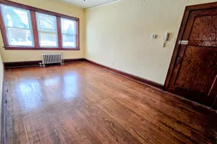 1027 E Center St, Milwaukee, WI 53212 - Photo 45