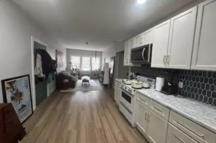 1027 E Center St, Milwaukee, WI 53212 - Photo 3