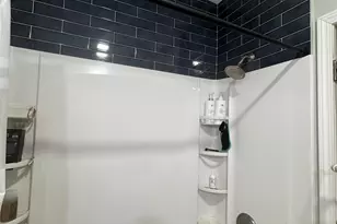 1027 E Center St, Milwaukee, WI 53212 - Photo 7