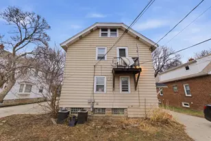 2225 S 82nd St, West Allis, WI 53219 - Photo 3